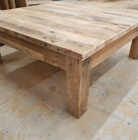 Barnwood Coffee Table, Square Wood Coffee Table, Diy Farmhouse Coffee Table, Barn Wood Projects, Table Decor Living Room, Reclaimed Wood Projects, Reclaimed Wood Coffee Table, Diy Furniture Bedroom, Wooden Pallet Projects