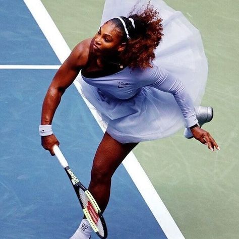 Today's the last day of the US Tennis Open. The name on everyone's lips this year was undoubtedly @serenawilliams  Regardless of the result her outfits already made her a champion in our eyes. Created by @virgilabloh the 'Queen' collection was designed in Serena's honour and we've loved seeing these fresh interpretations on court. Tennis Outfit Serena Williams, Serena Williams Tennis Outfits, Women Sports Aesthetic, Us Open Aesthetic, Tennis Players Women, Serena Williams Outfit, Tennis Shoot, Tennis Fits, Serena Williams Tennis