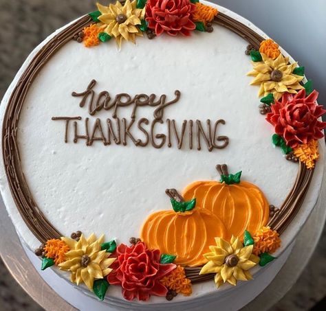 Give Thanks Cake, September Cake Decorating, Thanks Giving Cake Ideas Decoration, Floral Cakes Buttercream, Fall Decorated Cake Ideas, Fall Ice Cream Cake Designs, Turkey Cake Design, Fall Drip Cake, Cake Ideas Thanksgiving