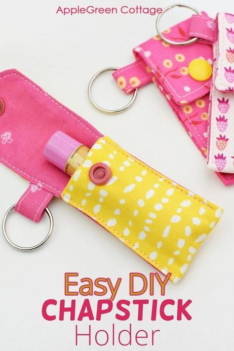 See how to sew a chapstick keychain holder with this free chapstick holder pattern - and put a stop to ever again losing your lip balm again! This diy lip balm holder is an easy project for beginners. Get your free chapstick keychain holder pattern now! Lip Balm Case Diy Chapstick Holder, Chapstick Holder Sewing Pattern, Small Things To Sew And Sell, Quick And Easy Sewing Projects To Sell, Sewing Keychain Ideas, Sewing Keychains, Chapstick Holder Pattern Free, Chapstick Holder Pattern, Diy Chapstick Holder