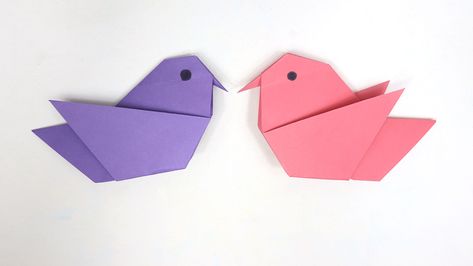 Watch this video to learn how to make an origami bird easy step by step. DIY Paper bird origami folding is so easy, just follow the instructions. I hope this video tutorial will help you to make an easy origami small bird with paper. Hummingbird Origami Tutorial, Origami Birds Step By Step, How To Make Paper Birds Step By Step, Small Paper Origami, Animal Origami Easy, Small Paper Crafts Diy, Small Easy Origami, Origami Bird Easy Step By Step, How To Make Paper Birds