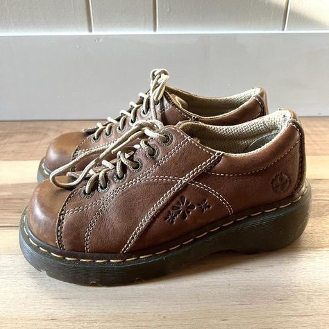 Dr. Martens 12283 Daisy Chunky Platform Oxfords. Tan... - Depop Chunky Brown Doc Martens, Brown Leather Doc Martens, Oxford Sneakers Outfit, Chunky Doc Martens, Doc Martens 8053, Brown Doc Martens, Dr Martens Oxford, Brown Dr Martens, Platform Doc Martens