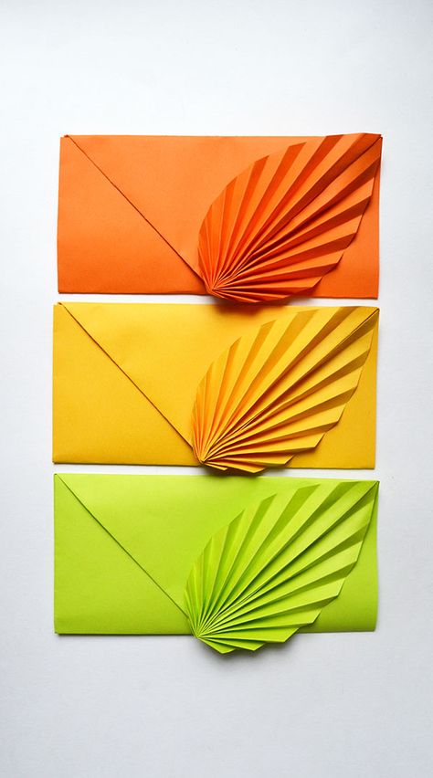 How to make a Colored Paper ENVELOPE | Easy Origami Tutorial DIY Today we make a beautiful paper envelope! It's an easy origami! We need A4 paper. You can put money in the envelope. I wish you a pleasant viewing! A4 Paper Origami, Origami With A4 Paper, Origami A4 Paper, Origami Envelope Easy, Easy Origami Tutorial, Origami Tutorial Easy, Origami Envelope, Diy Envelope, Easy Origami