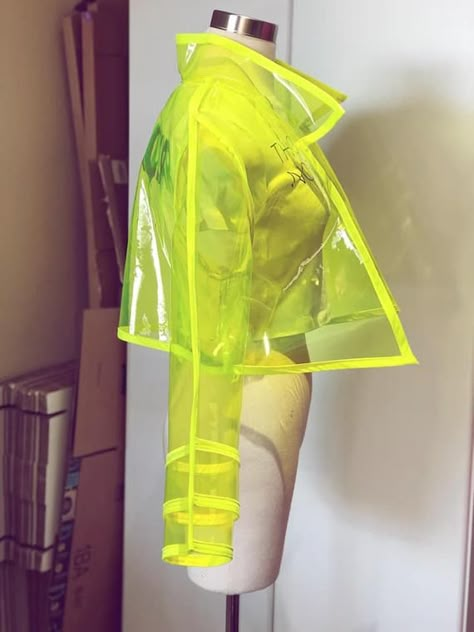 Teen Diy, Vinyl Jacket, Futuristic Clothing, Cyberpunk Fashion, Looks Party, Futuristic Fashion, Trash Bags, Pvc Vinyl, Character Outfits