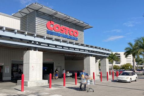 10 Weird Discounts You Can Get With Your Costco Membership Steak Rollups, Recipes For Steak, Costco Card, Using Someone, Costco Membership, Warehouse Club, Emergency Food Storage, Steak Fajitas, Baking Essentials