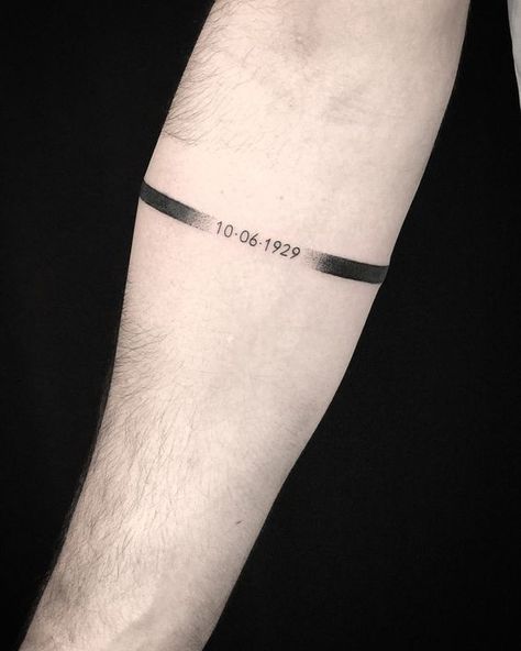 Bracelet Tattoo For Man, Band Tattoos For Men, Tattoo Band, Tatuagem Masculina Pequena, Forearm Band Tattoos, Date Tattoos, Band Tattoo Designs, Same But Different, Armband Tattoo Design