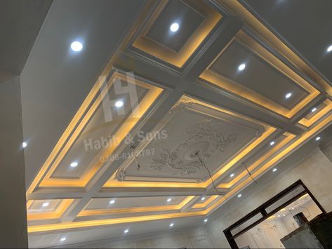 Ceiling Design Tv Lounge, Tv Lounge Ceiling Design, Hall Pop, Architecture Ceiling, Simple False Ceiling Design, Tv Lounge, Simple Ceiling, Simple Ceiling Design, Fall Ceiling