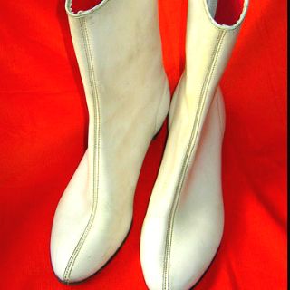 60s GoGo Boots. Yeah Baby! 60s Boots, 60s Gogo, 1960's Style, Go Go Boots, Sixties Fashion, Gogo Boots, Glory Days, Vintage Memory, Photo Vintage