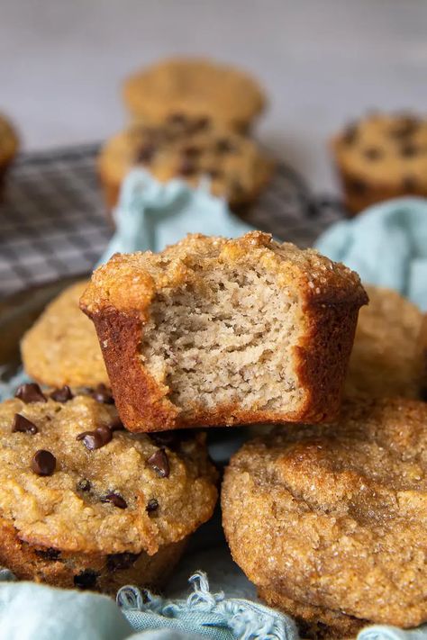 Healthy Banana Bread Muffins, Muffins With Almond Flour, Almond Flour Banana Muffins, Almond Flour Banana, Glutenfri Baking, Almond Flour Muffins, Alternative Sweeteners, Flours Banana Bread, Banana Muffin