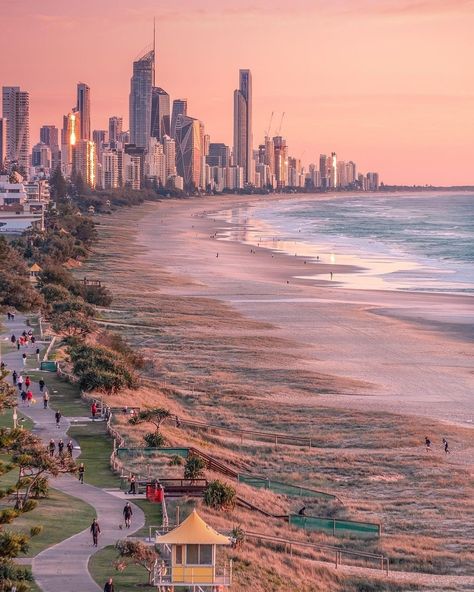 Gold Coast Beach Aesthetic, Gold Coast Holiday, Queensland Australia Aesthetic, Gold City Aesthetic, Travel Australia Aesthetic, Gold Coast Australia Aesthetic, Gold Coast Aesthetic, Queensland Aesthetic, Australia Scenery