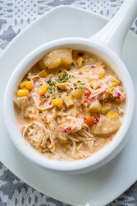 This Crockpot Corn and Corn Chowder will become a cold weather staple in your house! It's packed with crab, potatoes, and creamy goodness! Crockpot Chicken Corn Chowder, Chowder Recipes Crockpot, Corn Chowder Crockpot, Crab And Corn Soup, Crab Chowder Recipes, Crockpot Corn, Crab Bisque Recipe, Crab And Corn Chowder, Crab And Corn