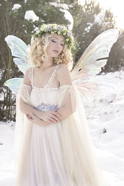 snow fairy - maybe nix the wings, but what to do if sun is shining through.  More organic feel to the snow. (=^.^=) Thanks, Pinterest Pinners, for stopping by, viewing, re-pinning, & following my boards.  Have a beautiful day! ^..^ and “Feel free to share on Pinterest ^..^  #fairytales4kids #fairies Elf Dress, Snow Fairy, Winter Fairy, Elf Costume, Grunge Dress, Fantasy Photography, Beautiful Fairies, Fairy Costume, Fairy Angel