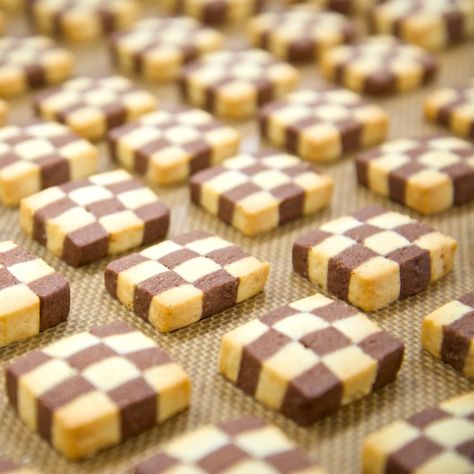 Checkerboard Cookies, Cookie Box, Sugar Cookies Recipe, Cookies Recipe, Monster Cookies, Sugar Cookies, Christmas Cookies, Baking Recipes, Cookie Recipes