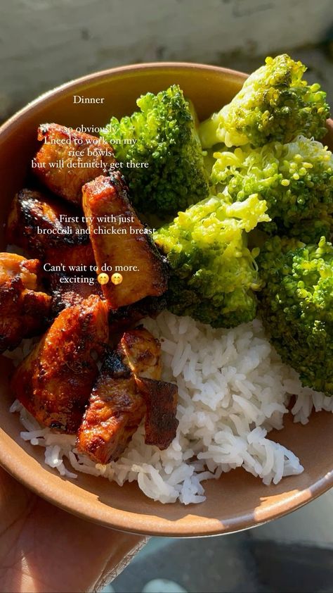 Broccoli Bowl Healthy, Peskitarian Food, Diet Rice Bowls, Chicken And Rice And Broccoli, Chicken And Rice Meal Prep Healthy, Chicken Rice And Broccoli Recipes, Pollotarian Recipes, Chicken And Broccoli Recipes Healthy, Meals With Broccoli