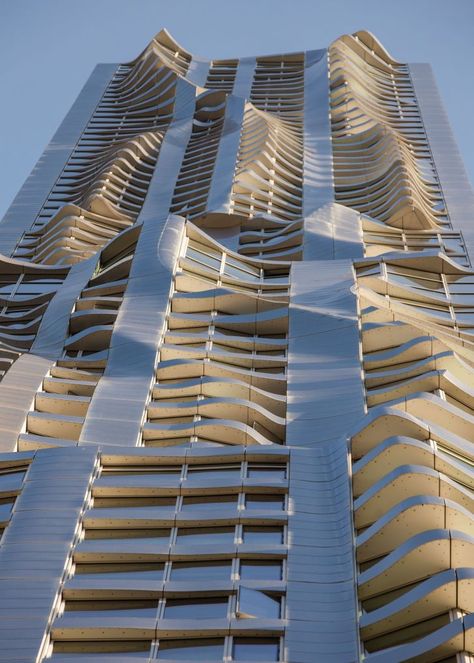 New York by Gehry (2011) by Gehry Partners Rem Koolhaas, Frank Gehry, Distortion Architecture, New York Buildings, New York Home, New York Architecture, Concrete Facade, New Architecture, Architectural Photographers