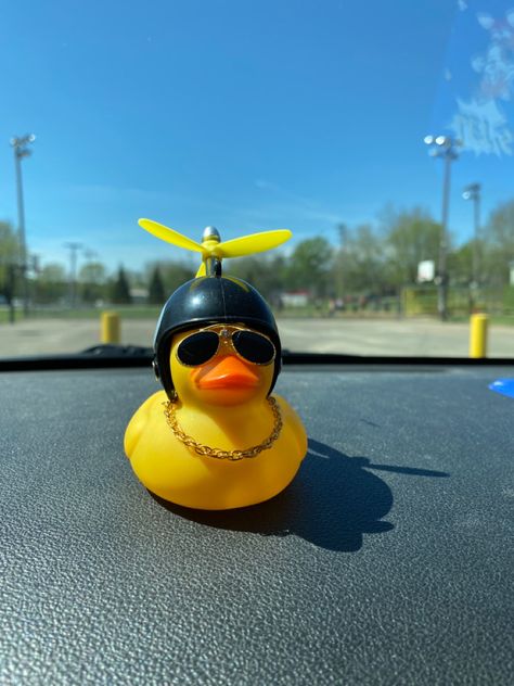 Duck Car Decor, Duck Car Accessories, Rubber Ducks For Jeeps, Funny Car Accessories, Rubber Duck Aesthetic, Zo6 Corvette, Cool Duck, Plastic Duck, Blue Jeep