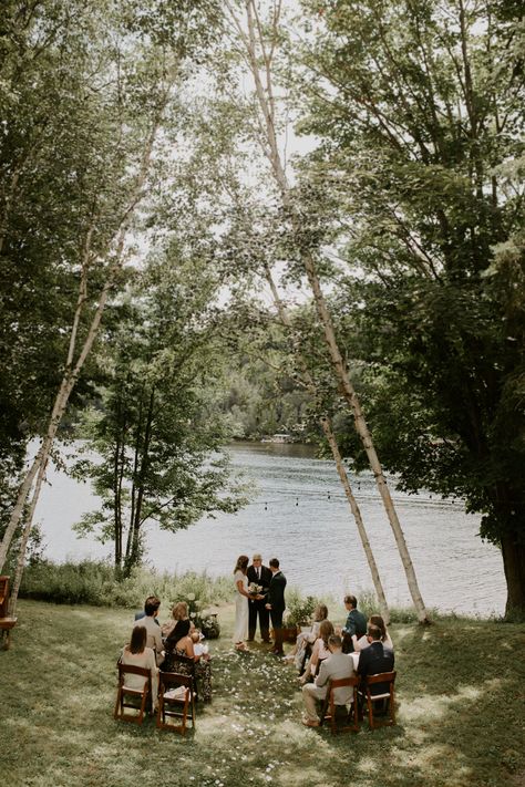 Outdoor Wedding Small Simple, Cottage Wedding Ceremony, Small Elopement Ceremony Ideas, Small Intimate Forest Wedding, Small Intimate Ceremony, Elopement Ideas Backyard, Intimate Wedding In The Woods, Small Wedding Ceremony Set Up, Outdoor August Wedding