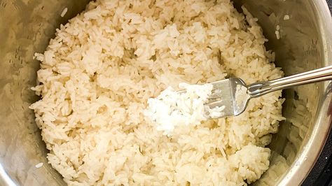 Easy Instant Pot Rice Recipe That Comes Together Super Fast Pot Rice Recipe, White Rice Recipe, Instant Pot Rice, White Rice Recipes, Sprouted Grains, Nourishing Traditions, Cooking White Rice, How To Cook Rice, Eat Real Food