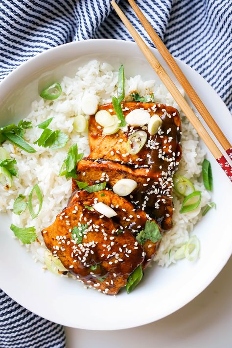 Vegetarian Cooking, Hoisin Tofu, Vegan Food Recipes, Meat Replacement, Veggie Stir Fry, Us When, Fried Tofu, Grilled Veggies, Hoisin Sauce