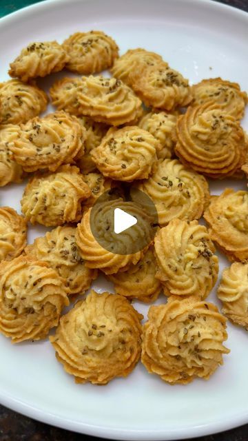 Rita Arora on Instagram: "Market Style Ajwain Cookies 
1/2 Cup (110g) Butter
1/4 Cup (35g) Powder Sugar
1/3 tsp Salt
1 tbsp Rice Flour
1/2 tsp Baking Powder
1/2 tsp Carom Seeds
2-3 tsp Milk (as Required)
#Ajwain #cookies #homemade #biscuits #reels #reelsinstagram #viral #trending #insta #ritaarorarecipes #instagood #instafun #healthy" Ajwain Cookies, Carom Seeds, Cookies Homemade, Powder Sugar, Homemade Biscuits, Rice Flour, Powdered Sugar, Baking Powder, Flour