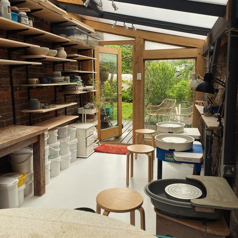 The pottery has had a refresh, creating more space and better, more adaptable shelving thanks to @jimclabs 💕 I love it when this little studio is full of people doing workshops & creating pots, but sometimes when the old shelves were getting full I found it difficult to settle into making my own work and it constantly felt like a game of pottery Tetris! I don’t think potters ever feel like they have enough shelf space, but this will definitely help. Small Home Ceramic Studio, Sunroom Pottery Studio, Pottery Room At Home, Pottery Studio Storage Ideas, She Shed Pottery Studio, Garden Pottery Studio, Outdoor Pottery Studio, Pottery Shed Ceramic Studio, Tiny Pottery Studio