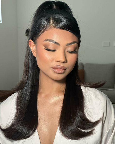 Flawless hair alert! 💫 Thank you @styling.by.mel for sharing this beauty Formal Hair Styles, Henna Day, Bratz Aesthetic Outfit, Hairstyle 2023, Quinceanera Makeup, Bridesmaid Hairstyle, High Ponytail Hairstyles, Guest Hair, Birthday Hairstyles