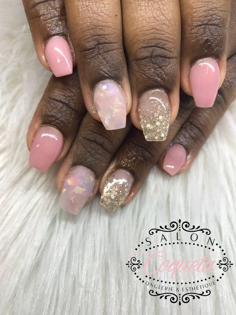 Blush Pink Nails With Design, Pink And Gold Nails Short, Rose Gold And Pink Nails, Pink And Rose Gold Nails, Short Coffin Shape Nails, Rose Gold Glitter Nails, Long Nails Square, Pink Gold Nails, Gold Coffin Nails