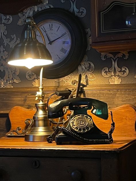 Escape Room Date Aesthetic, Vintage Spy Aesthetic, 1890s Aesthetic Room, Vintage Mystery Aesthetic, Detective Aesthetic Victorian, Escape Room Date, 1900s Detective Aesthetic, Aesthetic Escape Room, Escape Room Aesthetic Friends