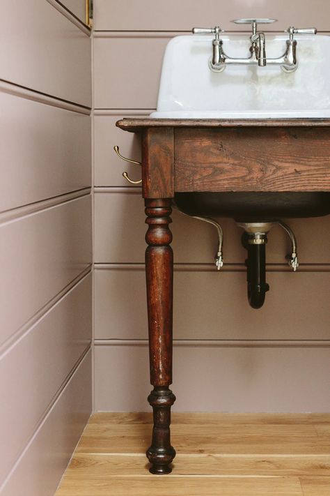 Wash Table Bathroom, Antique Pedestal Sink Bathroom, Vintage Washboard Sink, Console Table Bathroom Vanity, Table Vanity Bathroom, Cast Iron Bathroom Sink Vanity, Diy Half Bath Vanity, Tiny Powder Room Sink, Bathroom Vanity Farmhouse Sink