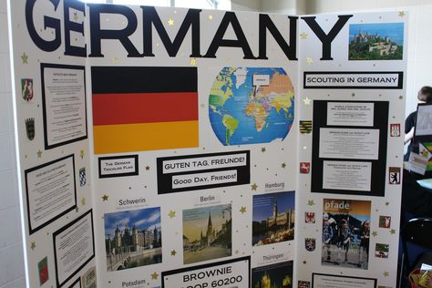 Germany World Thinking Day Board - Section on Scouting in Germany on the right, and other German fun facts, women in sports and politics. Country Poster Board Ideas, Country Trifold Board Ideas, Germany Project, Display Boards For School, Science Fair Projects Boards, Presentation Ideas For School, Science Anchor Charts, Lap Book, Girl Scout Activities