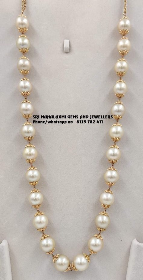 Gold Moti Mala Designs, Pearl Mala Designs, Guttapusalu Haram, Mala Designs, Beaded Wedding Jewelry, Pearl Earrings Designs, Pearl Mala, Gold Jewels Design, Kundan Jewellery Set