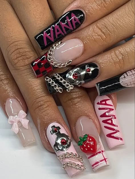 Nana Anime Nails Designs, Nana Nail Art, Piercing Nails Art Designs, Nana Anime Nails, Nana Osaki Nails, Nana Nails Anime, Nana Nails Inspired, Hello Kitty Nails Aesthetic, Rock Nails Designs