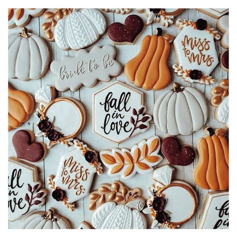 Bridal Shower Cookie Cake, Fall Bridal Shower Cookies Decorated, Fall Bridal Shower Ideas Food, Wedding Cookies Decorated, Fall Decorated Cookies, Halloween Sugar Cookies Decorated, Wedding Shower Cookies, Fall In Love Bridal Shower, Anniversary Cookies