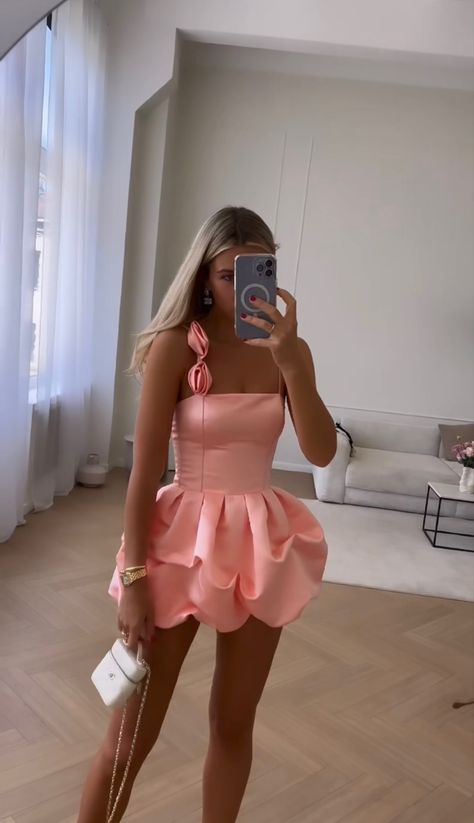 Short Puffy Dresses, Outfit Inspo 2023, Spring Mini Dress, Short Wedding Guest Dresses, Short Princess Dress, Spring Mini Dresses, Wedding Guest Outfit Spring, Mini Dress Cute, Coral Mini Dress