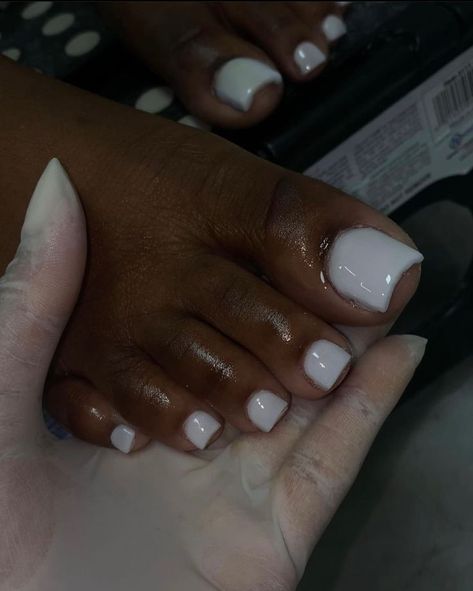 Gel Toe Nails, Acrylic Toes, Acrylic Toe Nails, Toe Nail Color, Pretty Toe Nails, Cute Toe Nails, White Acrylic Nails, Short Square Acrylic Nails, Acrylic Nails Coffin Pink