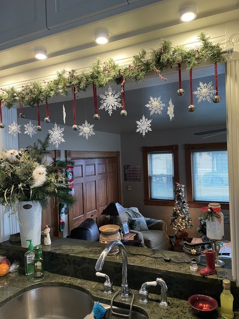 Christmas Beam Decoration, Christmas Lights On House Interior, Christmas Decor For Archway, Kitchen Archway Christmas Decor, Christmas Arches Indoor, Indoor Christmas Decorations Hallway, Christmas Decor Archway, Christmas Indoor Archway Decor, Archway Decor Christmas