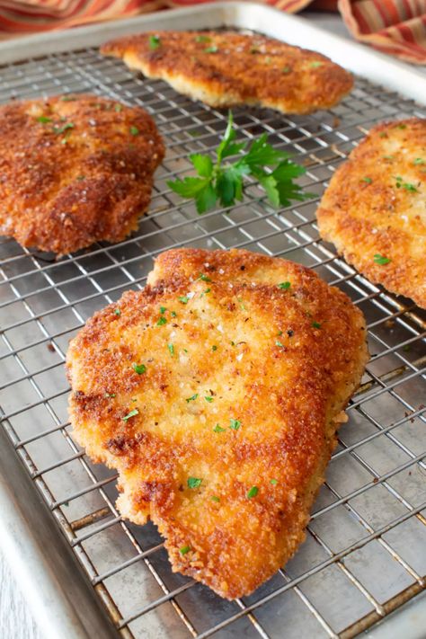 Crispy Chicken Cutlets Crispy Chicken Cutlets, Panko Crusted Chicken, Panko Chicken, Chicken Cutlet Recipes, Chicken Cutlet, Cutlets Recipes, Panko Crumbs, Paprika Chicken, Crispy Pork