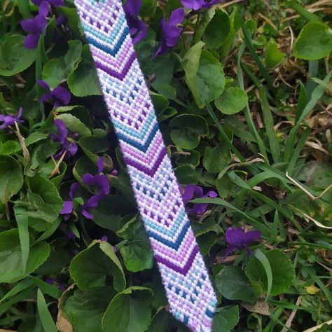 3 Colour Friendship Bracelet Patterns, Pastel Bracelet Pattern, Blue And Purple Friendship Bracelet, Braided Friendship Bracelet Pattern, 6 Color Friendship Bracelet Patterns, Purple Bracelet Patterns, Friendship Bracelets Purple, Shaped Friendship Bracelet, Purple Friendship Bracelet