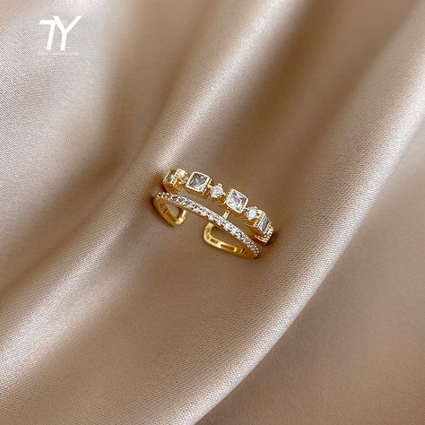 Finger Jewelry, Modern Gold Jewelry, Korean Jewelry, Womens Rings Fashion, Gold Rings Fashion, Gold Ring Designs, Jewelry Design Earrings, Fancy Jewellery, Zircon Ring