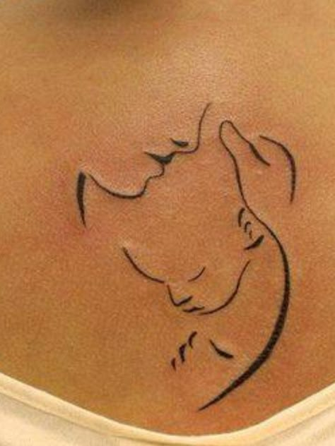 Mom Baby Tattoo, Mutterschaft Tattoos, Mother And Baby Tattoo, Mother Tattoos For Children, Mother Son Tattoos, Tattoos With Kids Names, Mother Tattoos, Tattoo For Son, Geniale Tattoos