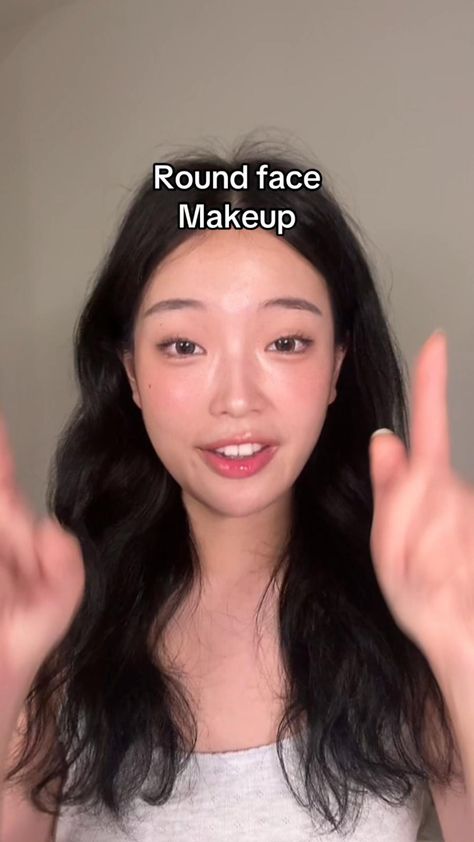 — ୨ৎ l_yuhann  #koreanmakeuproutine #makeup #idol #makeup Makeup Looks Editorial, Asian Makeup Tips, Idol Makeup, Asian Makeup Tutorials, Round Face Makeup, Soft Makeup Looks, Doll Eye Makeup, Oh My Goddess, Beauty Makeup Tutorial