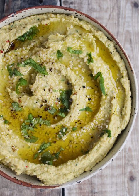 Fresh Basil Hummus | Gina Burgess Sun Dried Tomato Hummus, Basil Hummus, Hummus Ingredients, Garlic Hummus, Hummus Recipe, Nutrient Dense Food, Summer Entertaining, Eating Raw, Plant Based Protein