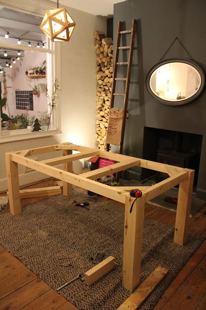 Dinning Table Diy, Build A Farmhouse, Diy Table Legs, Pallet Table Diy, Build A Farmhouse Table, Farmhouse Table Plans, Table Build, Build A Table, Wood Table Design