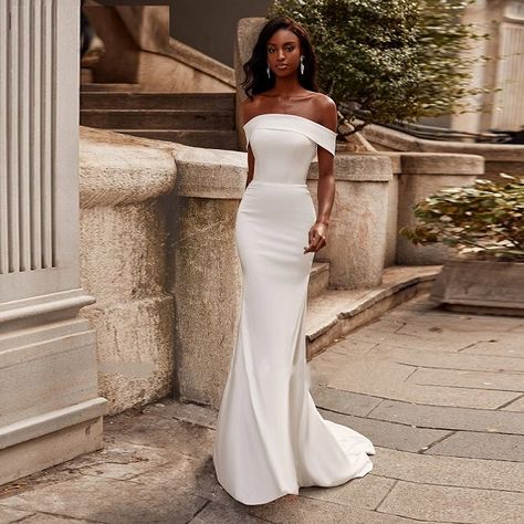 Color: White , Ivory , Champagne Style: Modern Neckline: Strapless The post Off Shoulder Boat Neck Simple Wedding Dress appeared first on Power Day Sale. Wedding Dresses For Pregnant Women, Off The Shoulder Mermaid Wedding Dress, Satin Mermaid Wedding Dress, Simple Satin, Backless Bridal Gowns, Dresses For Pregnant Women, Wedding Dress Fabrics, Wedding Dresses Satin, Bride Gowns