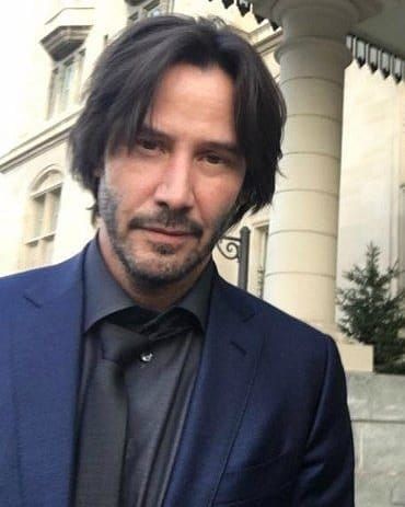 Keanu Reeves Fool In Love, Older Guys, Kaptan Jack Sparrow, Keanu Reeves John Wick, Thalia Grace, Keanu Charles Reeves, Beautiful Human, The Boogeyman, Style Evolution