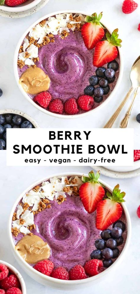 Smoothie Bowl Easy, Smoothie Bowls Recipe Easy, Blueberry Smoothie Bowl, Berry Smoothie Bowl, Strawberry Smoothie Bowl, Smoothie Bowl Recipe Healthy, Bowl Recipes Easy, Acai Bowls Recipe, Breakfast Smoothie Bowl