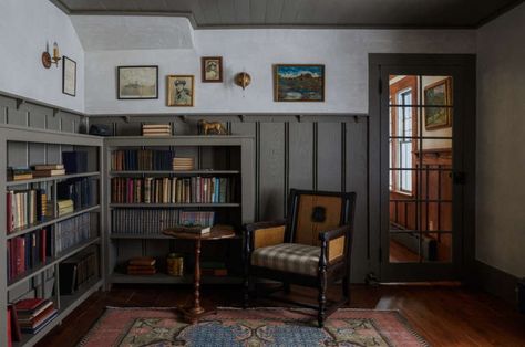 An Arts and Crafts Icon Reborn in the Catskills by Jersey Ice Cream Co. - Remodelista Home Library Design Ideas, Next Bedroom, Cozy Library, Home Library Design, Library Design, Cozy Interior, Home Library, Step Inside, The Ranch