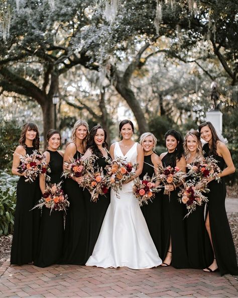 Black Wedding Color Schemes, Black Bridesmaid Dresses Fall, Autumn Wedding Dress Bridesmaid, Spring Bridesmaid Dresses, Black And White Wedding Theme, Fall Bridesmaids, Black Bridesmaid, Bridal Party Attire, Fall Bridesmaid Dresses