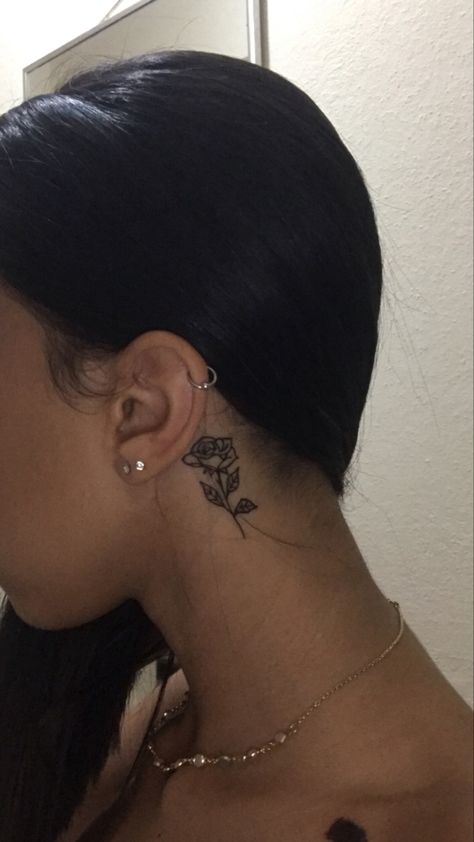 Neck Tattoos Women Black, Cute Small Tattoos Black Women, Back Of Ear Tattoos For Women, Behind The Ear Tattoo Ideas Words, Red Tattoos For Women Brown Skin, Back Of The Neck Tattoos For Women, Flower Behind Ear Tattoo, Behind Ear Tattoo Unique, Small Behind The Ear Tattoo Ideas