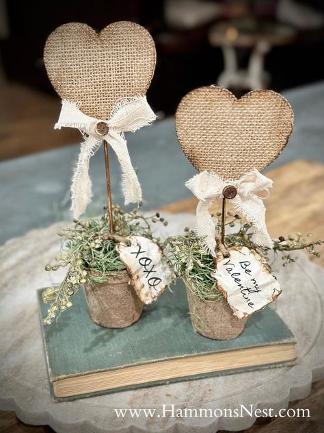 Dining Table Display, Hammons Nest, Valentine 2024, Beautiful Dining Table, Peat Pots, Valentine Diy, Deco Champetre, Rustic Valentine, Heart Diy